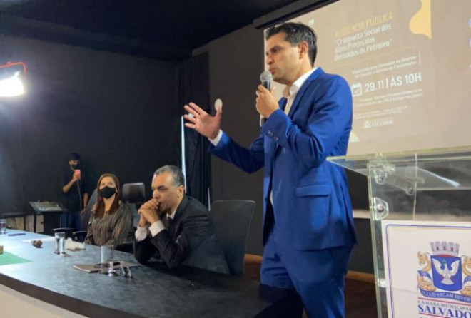 Audiência discute autonomia da população em relação à vacina