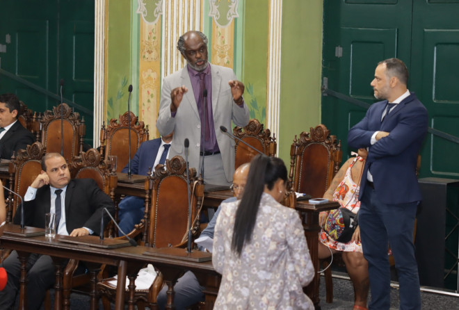Aprovada emenda de combate ao racismo e LGBTfobia na LDO