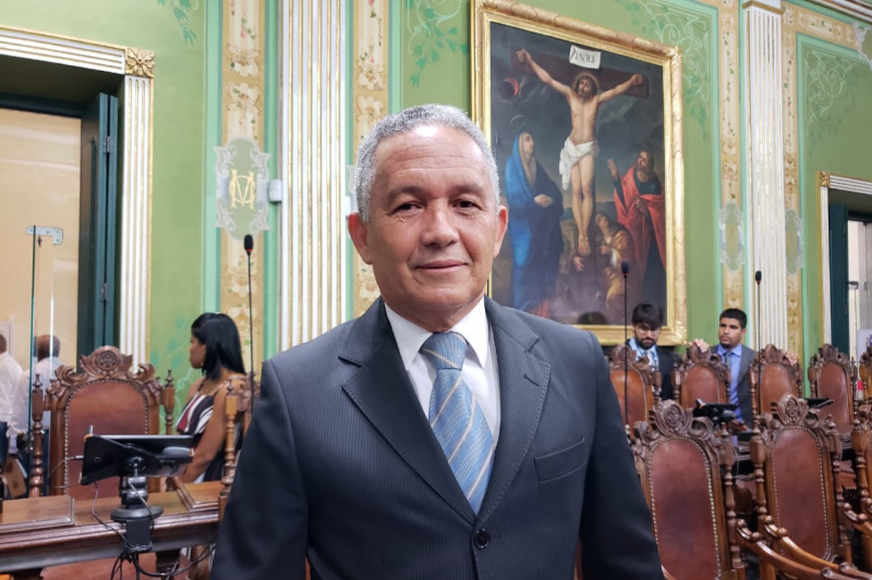 Téo Senna destaca medidas preventivas para período junino