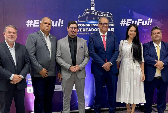 Carlos Muniz defende revisão da Emenda Constitucional nº 109/21