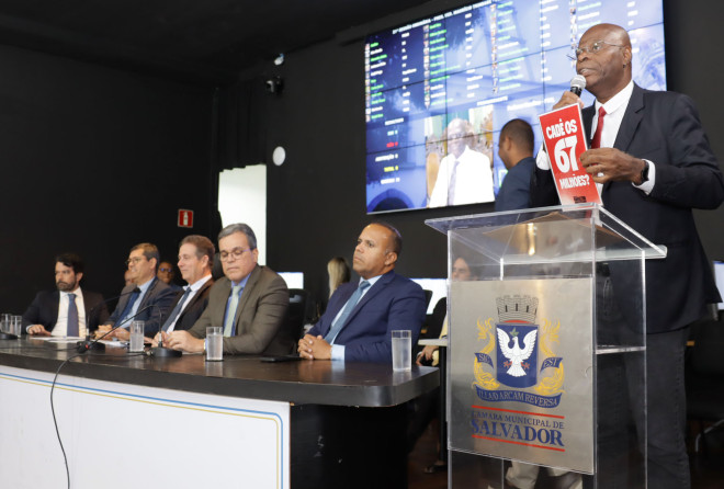 "Educação de Salvador cai 31 posições em ranking nacional", diz Hamilton Assis