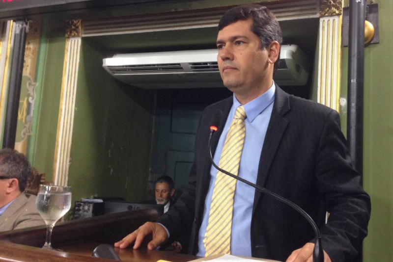 Claudio Tinoco pede título de utilidade pública para instituição