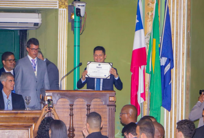 Luiz Carlos mantém bandeira pela juventude