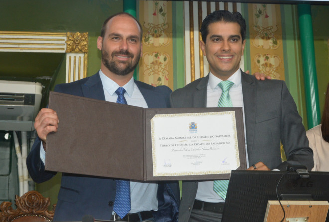 Câmara concede Título de Cidadão ao deputado Eduardo Bolsonaro