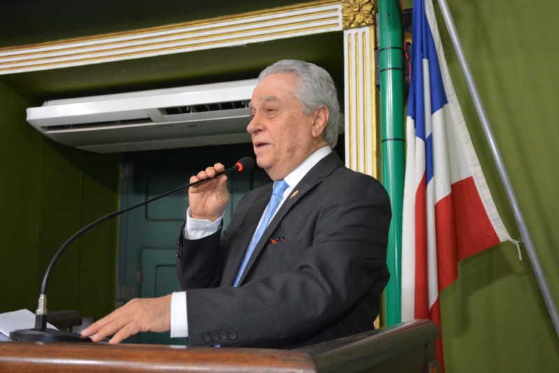 Godinho discorda da ação do governo federal que defende abstinência sexual