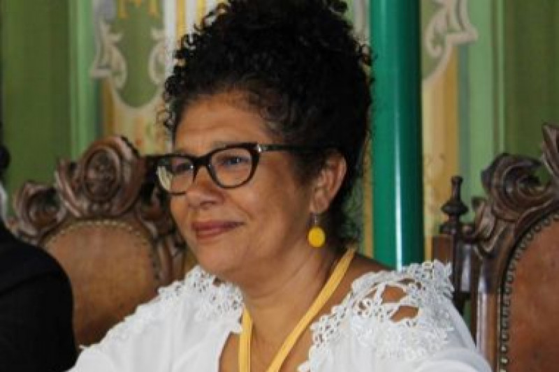 Marta destaca ação social da Associação Sou Solidário