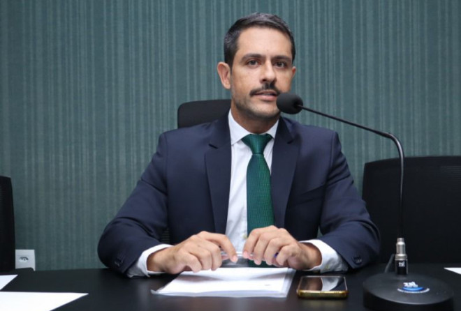Projeto sugere transformar Sebo Brandão em biblioteca municipal