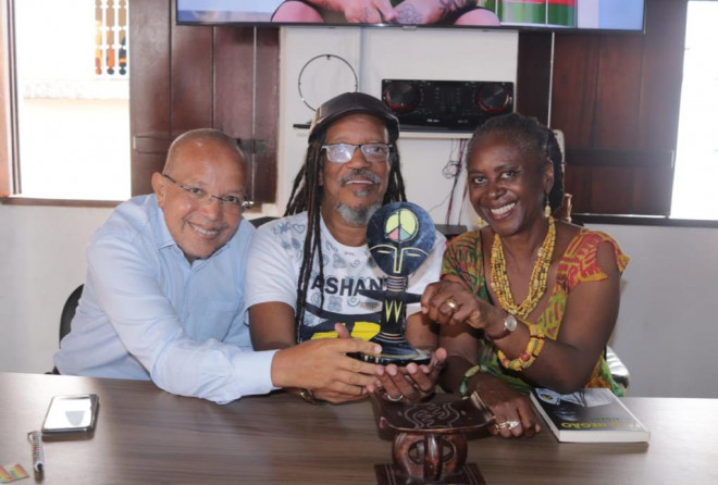 Suíca se reúne com embaixadora de Gana
