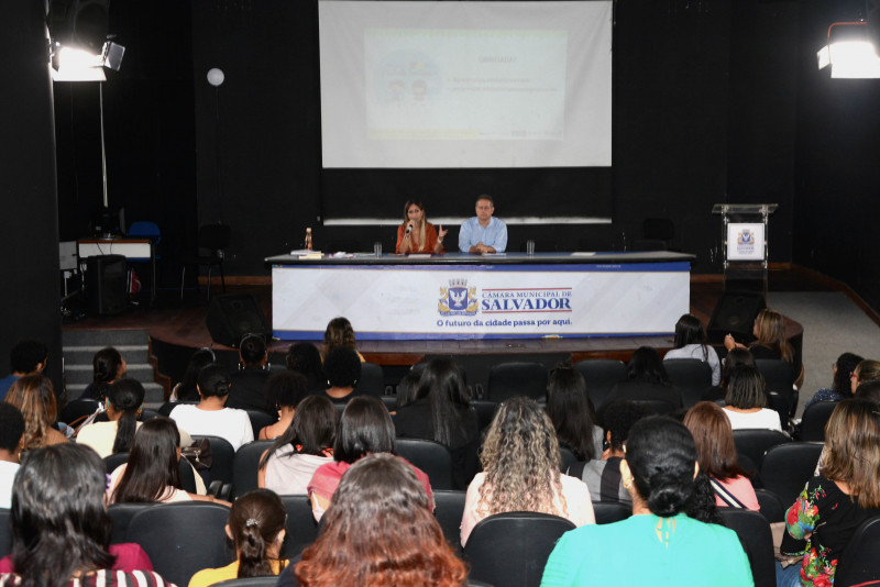 Comissão de Saúde promove capacitação para detectar autismo