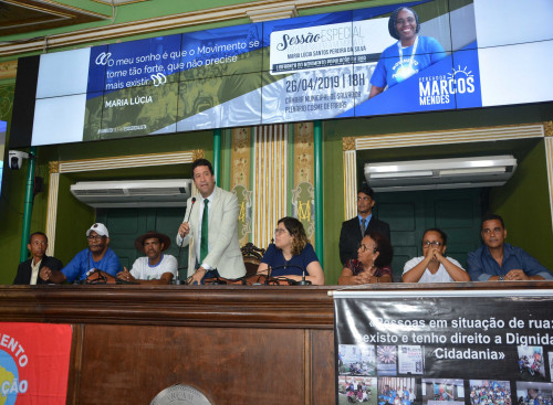 “Maria Lúcia Santos, presente!”