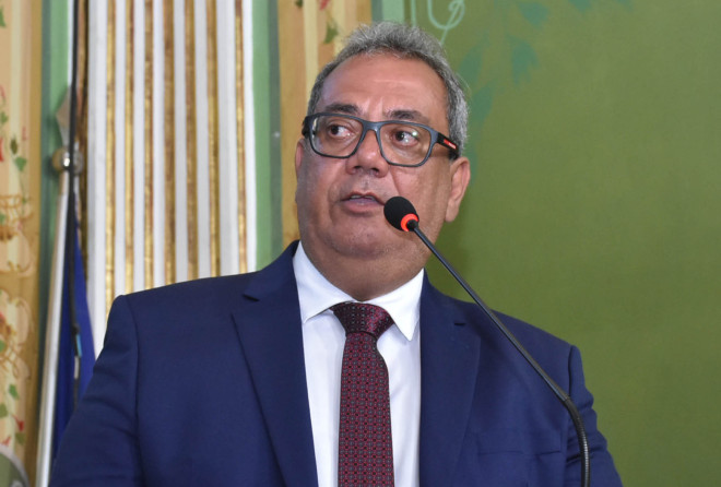 “Recebo com profundo pesar a notícia do falecimento do Papa Francisco”, diz Carlos Muniz