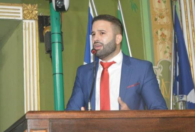 Câmara aprova projetos que beneficiam motoristas por aplicativo