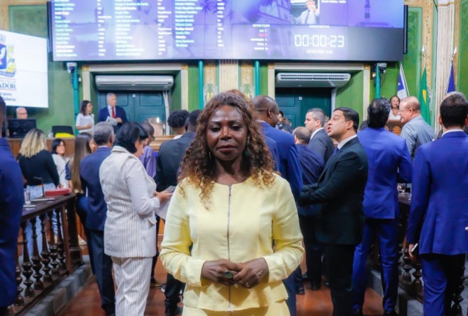 Ireuda Silva lamenta feminicídio de jovem baiana