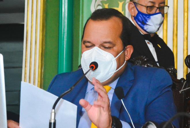 Obrigatoriedade da vacina de Covid-19 para funcionários públicos de Salvador