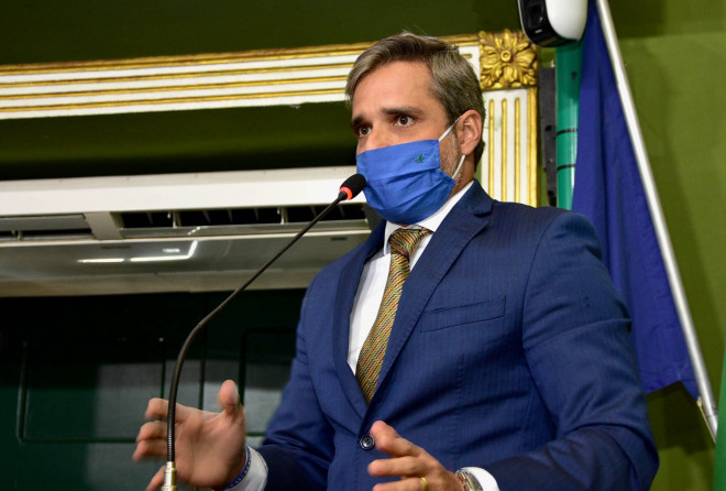 Alberto Braga defende meia passagem para pescadores