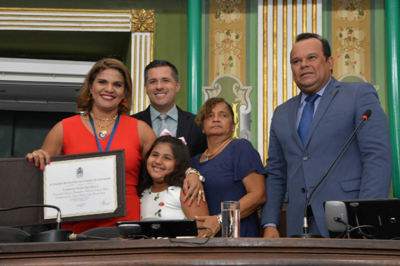 Câmara homenageia a procuradora federal Ivana Couto Reis