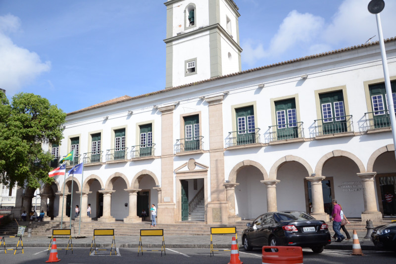 Procuradora-chefe da Procuradoria Federal na Bahia recebe Comenda Maria Quitéria