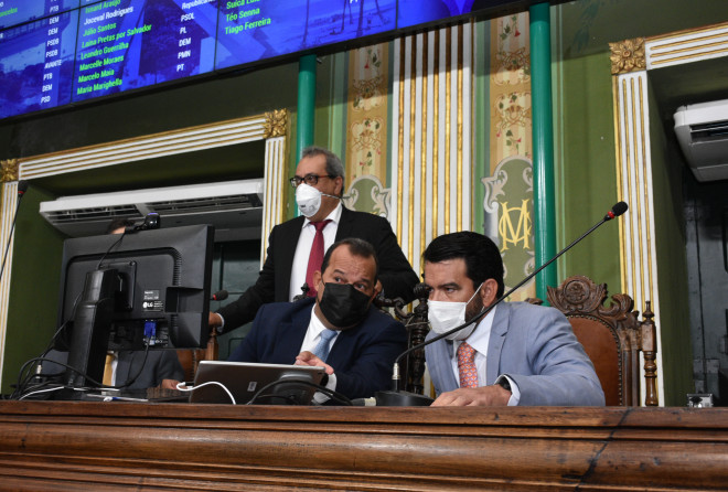 Câmara aprova LOA e Plano Plurianual