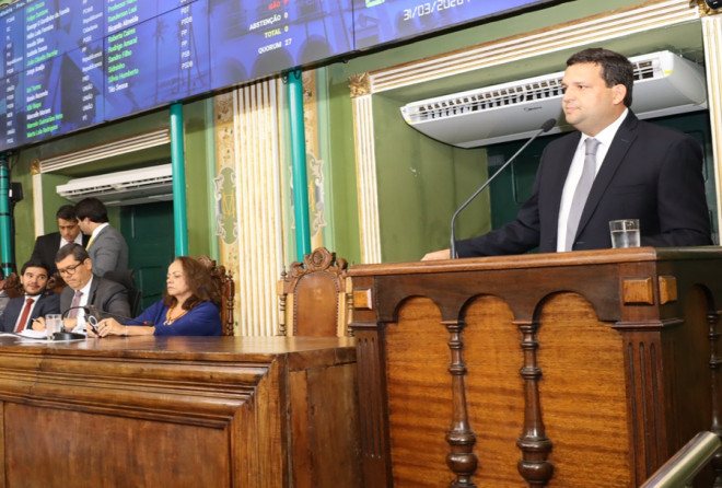 Governistas criticam situação estrutural da BR-324 em sessão