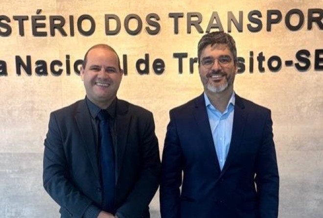 Randerson Leal busca ampliação das moto-faixas em Salvador