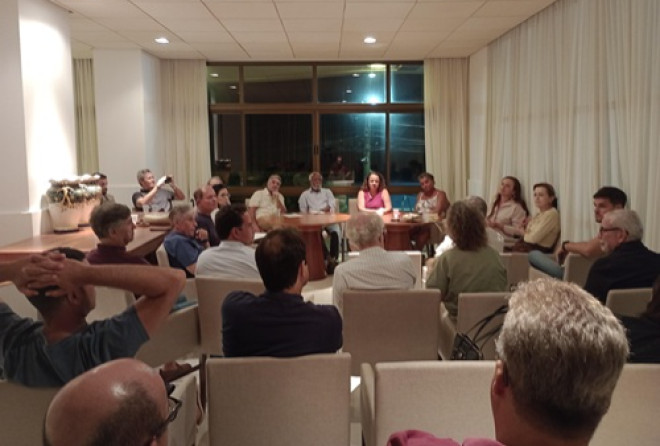 Aladilce Souza discute defesa de área verde do Morro Ipiranga