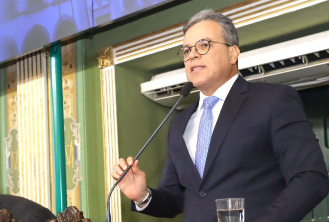 Ricardo Almeida apresenta moção de repúdio por racismo contra Vini Jr.