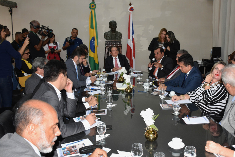 Geraldo Júnior propõe aplicativo para dinamizar a biometria em Salvador