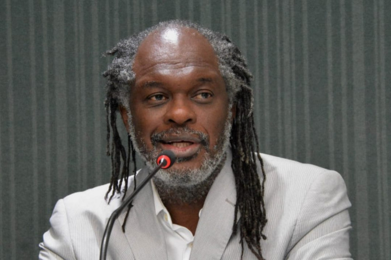 Sílvio Humberto indica retomada de atividades do Colégio Estadual Zumbi dos Palmares