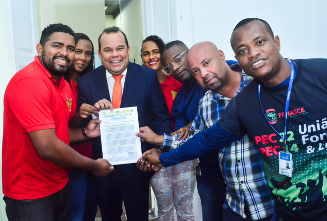 Geraldo Júnior vai encaminhar à Prefeitura reivindicações de agentes de saúde