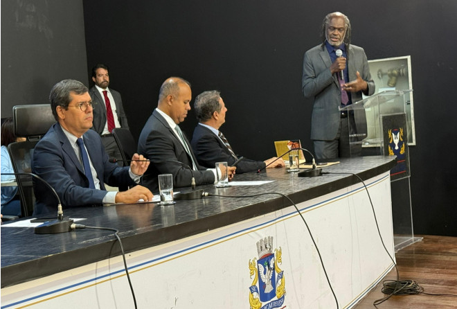Vereadores debatem Dia da Abolição da Escravatura