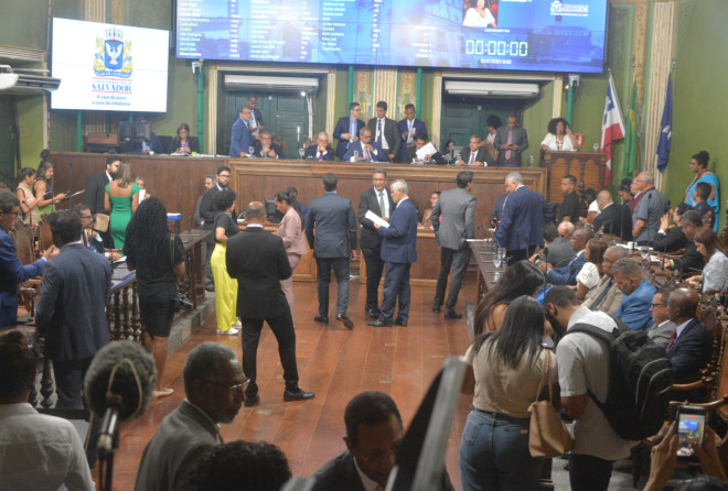 Câmara aprova Projeto de Emenda à LOM