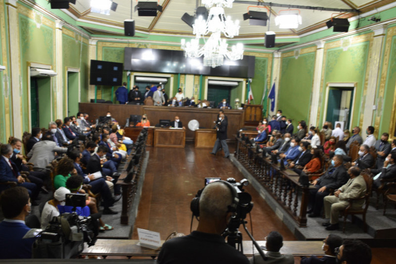 Geraldo Júnior é reeleito para nova gestão na Câmara