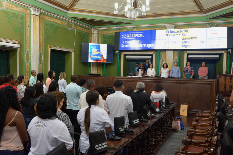 Profissionais da enfermagem debatem impactos da reforma da previdência