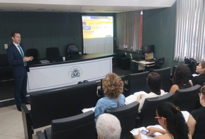 Servidores fazem curso de Retenção de Impostos na Administração Pública