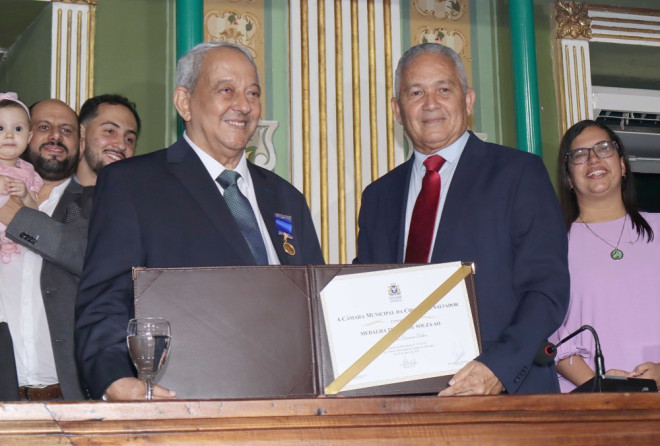 Virgílio Daltro é homenageado com Medalha Thomé de Souza