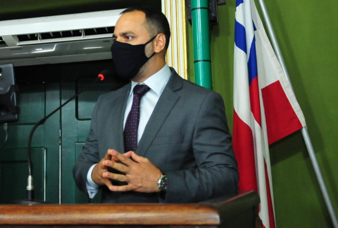 Vereador questiona Prefeitura por  leilão de área pública em Itapuã