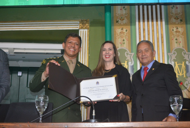 Coronel André Brandão é condecorado com a Medalha Thomé de Souza