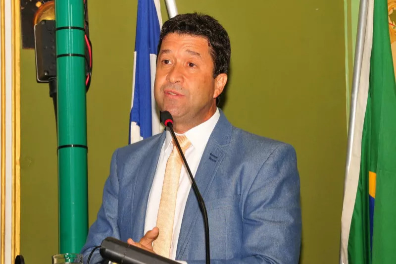 MPF vai apurar crimes ambientais em praias de Salvador
