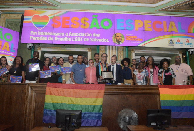 Associação das Paradas do Orgulho LGBT é homenageada