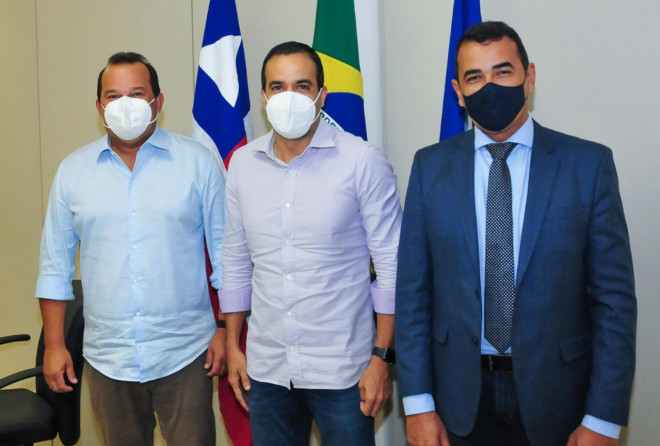 Geraldo Júnior e Júnior Borges têm encontro com Bruno Reis
