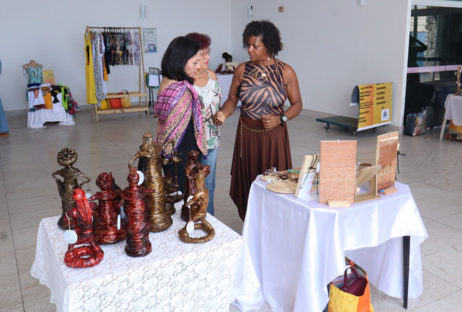 Centro de Cultura expõe peças de artesãs independentes