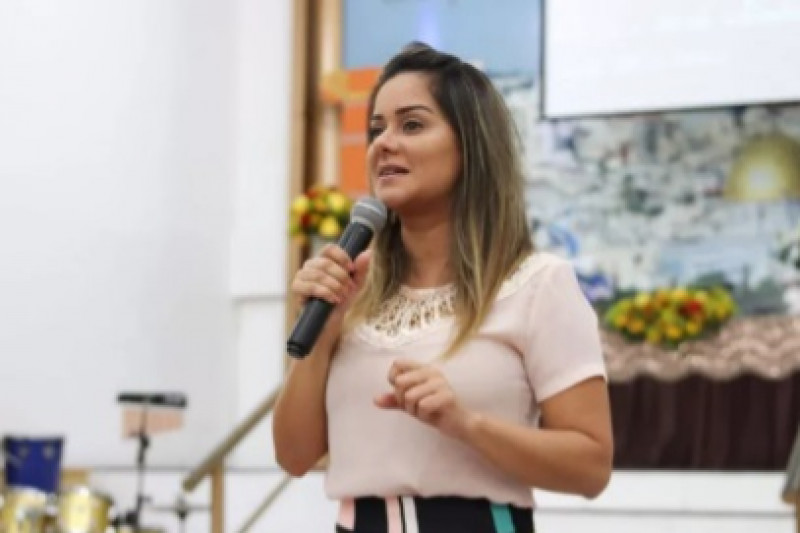 Lorena Brandão pede retomada de debate sobre projeto de arma não letal