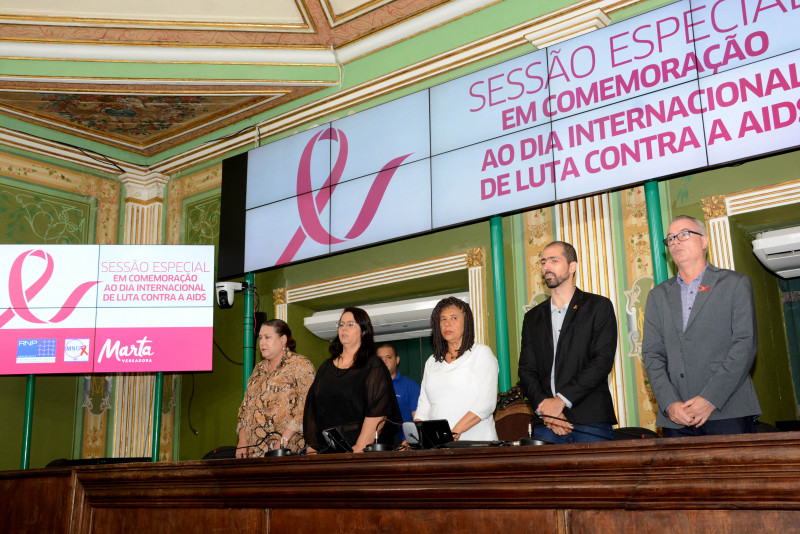 Sessão mostra dados sobre HIV-AIDS