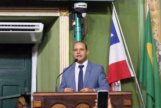 Randerson Leal assume liderança da oposição na Câmara
