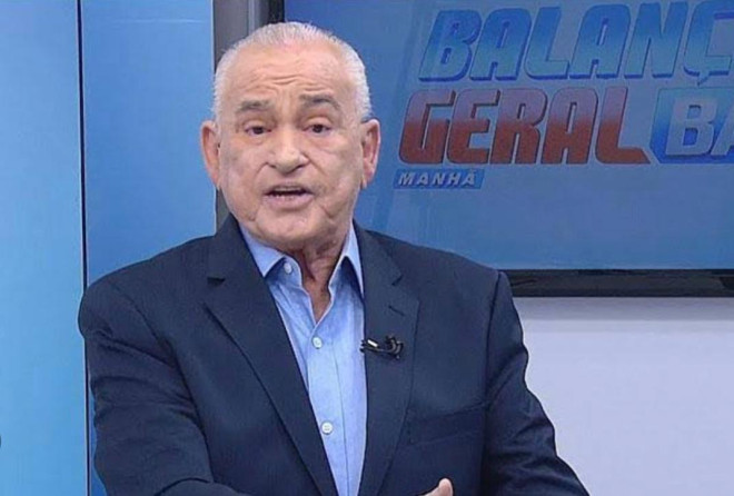 Carlos Muniz lamenta o falecimento de Raimundo Varela
