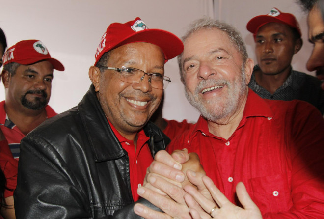 Lula recebe Medalha Thomé de Souza durante agenda em Salvador 