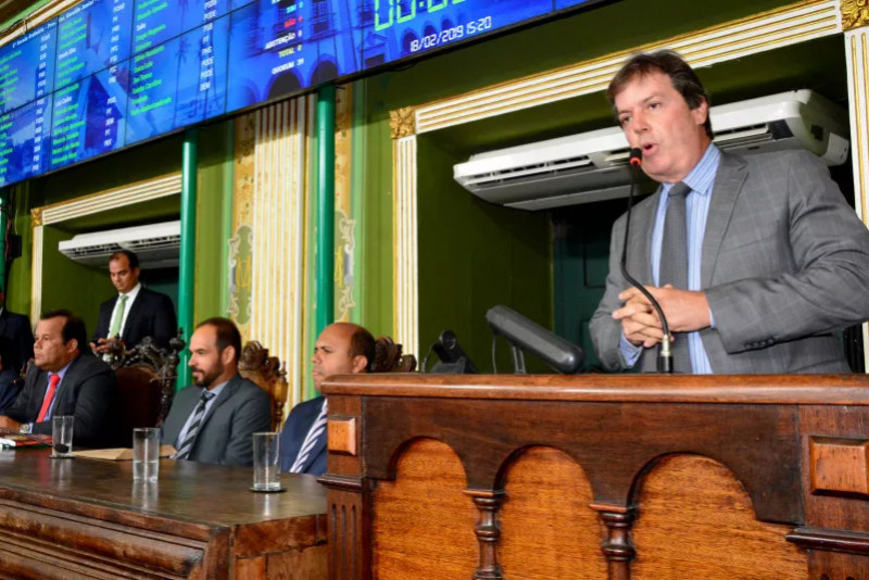 José Trindade defende capacitação em primeiros socorros nas escolas