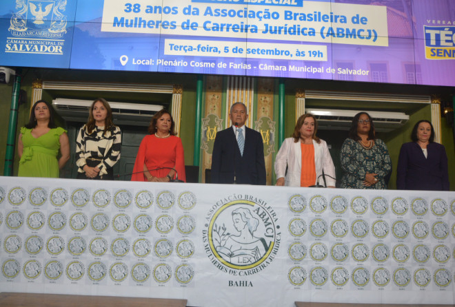 Sessão comemora 38 anos da Associação de Mulheres de Carreira Jurídica