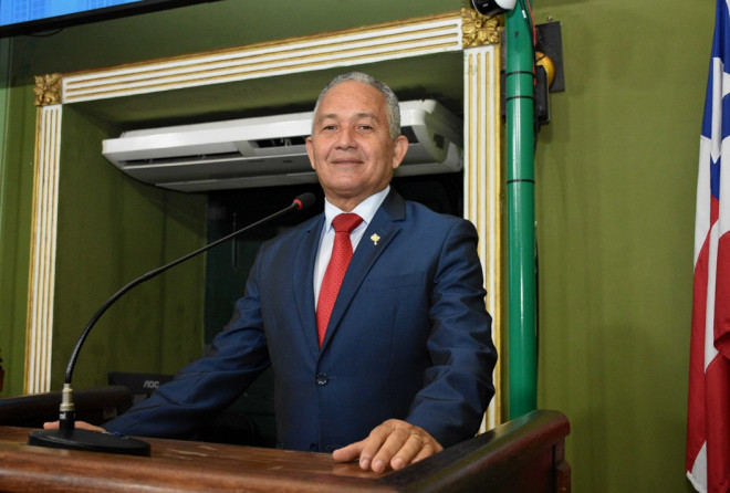 Projetos de lei de Téo Senna beneficiam pessoas ostomizadas