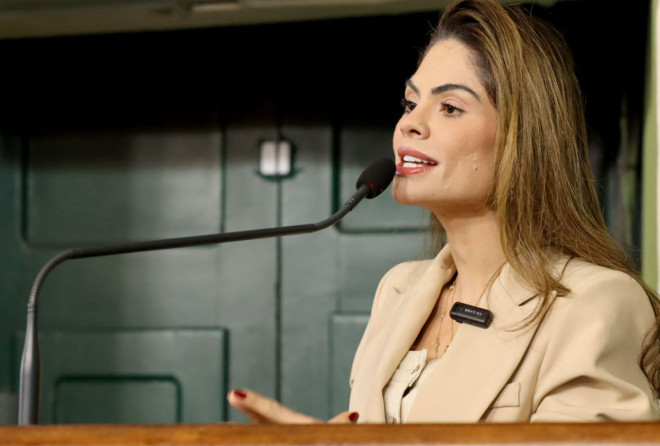 Salvador sanciona leis que criam o Cadastro Protetor e garantem permanência de animais comunitários